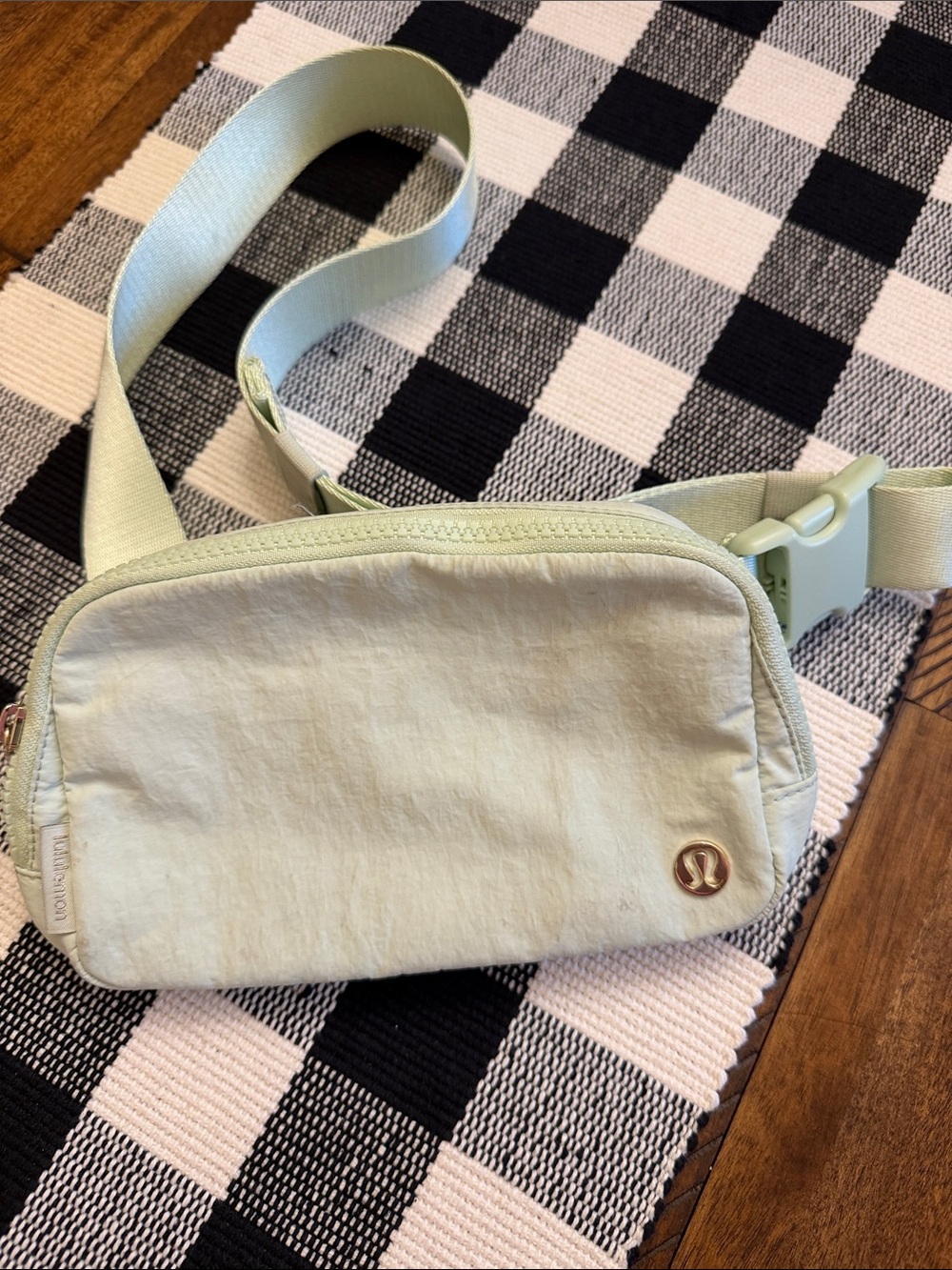 Lululemon belt bag